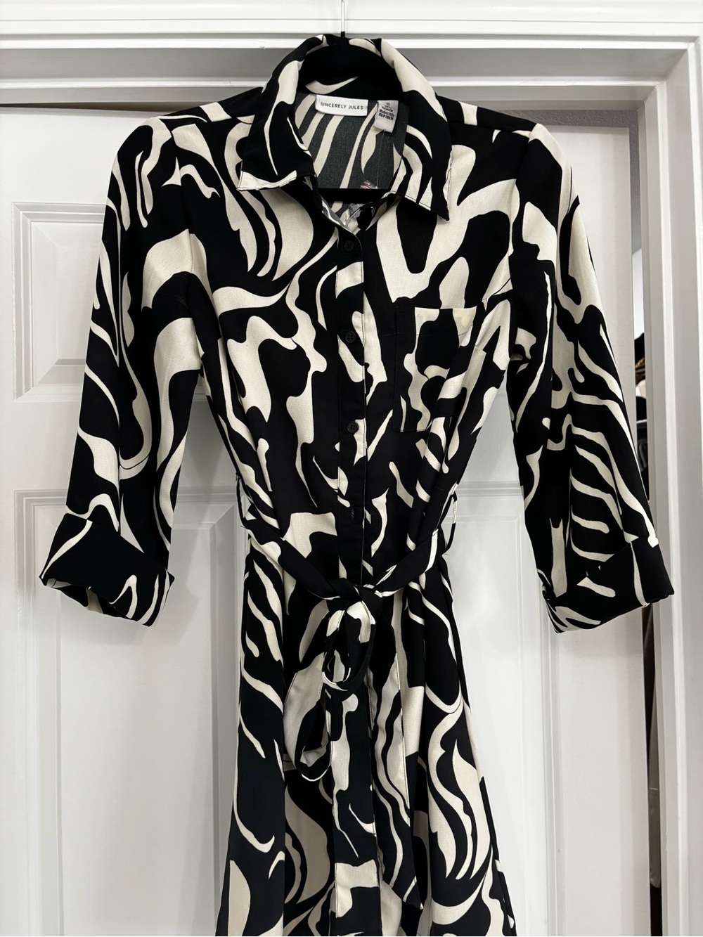 Sincerly Jules Black and Cream Abstract Print Shirt